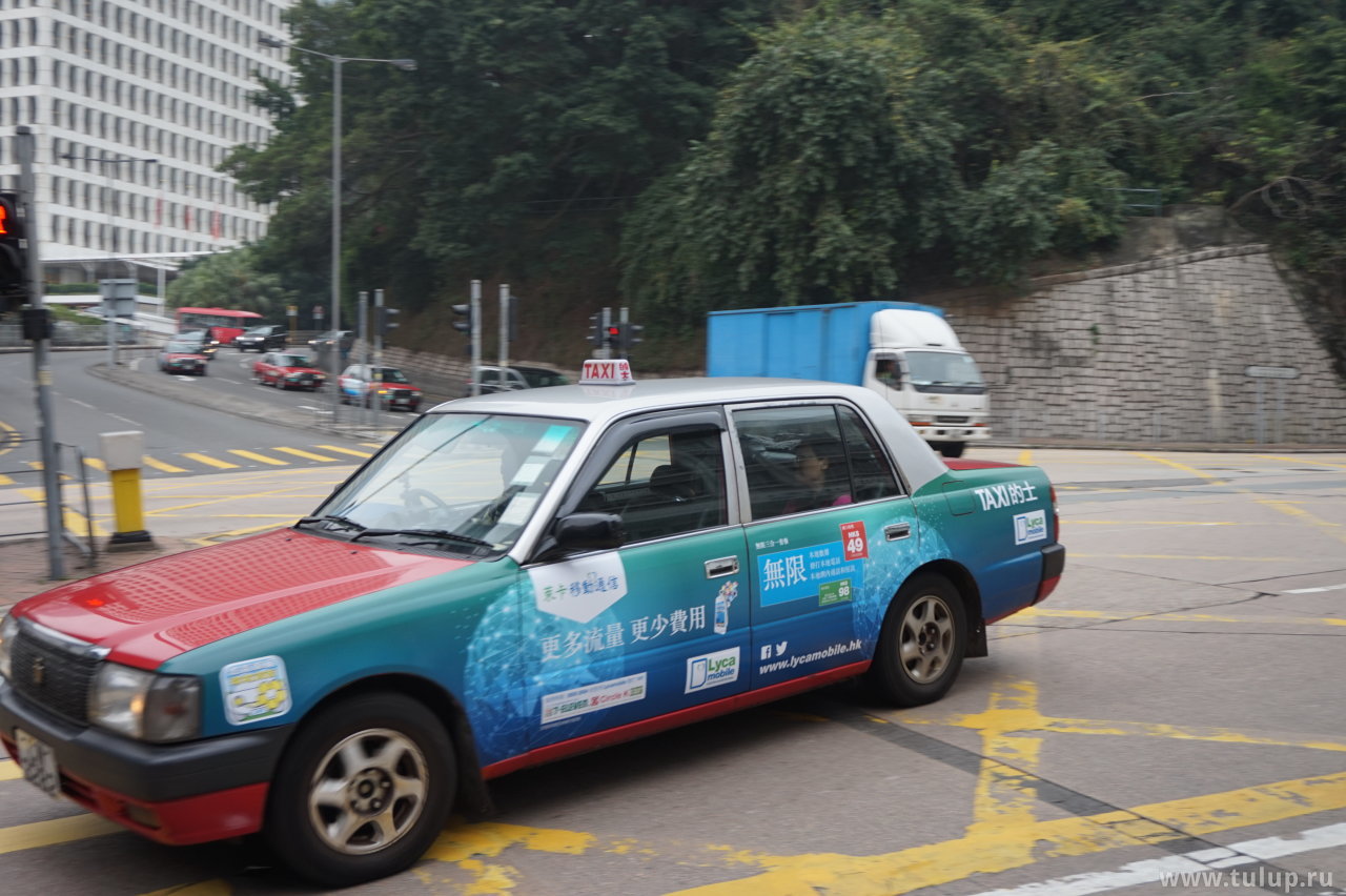 Гонконгское такси — резкое как серп, жесткое как молот!