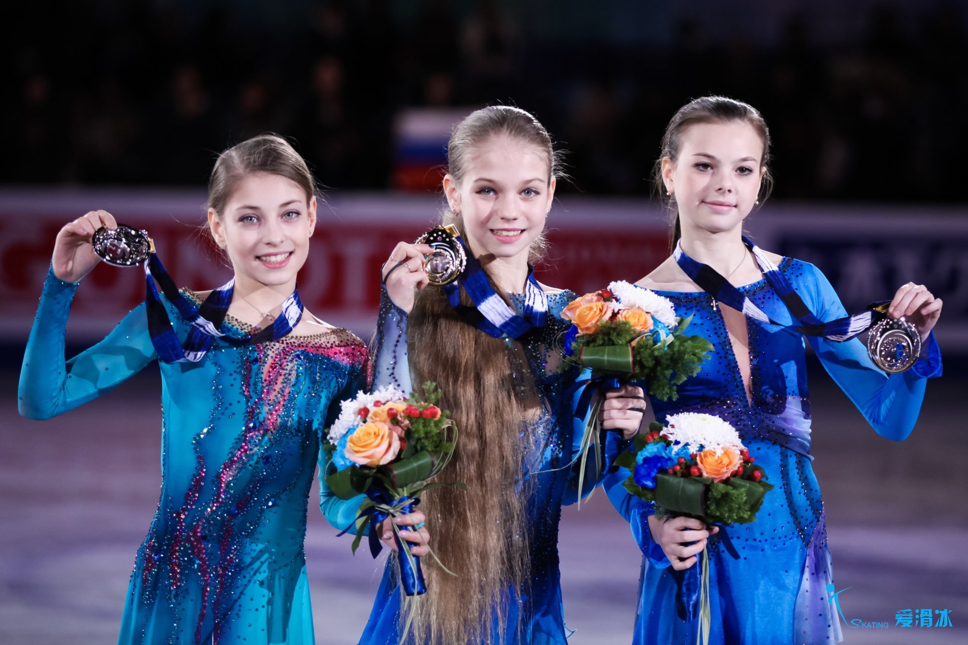 Год рождения александры. Трусова, Александра Вячеславовна. Александра Трусова волосы. Александр Турсова. Александра Трусова с распущенными волосами.